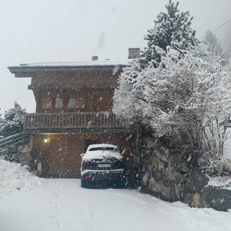 vue extérieure sous la neige